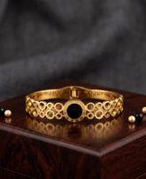 Noir Elegance Bangle - Glimmer Hub
