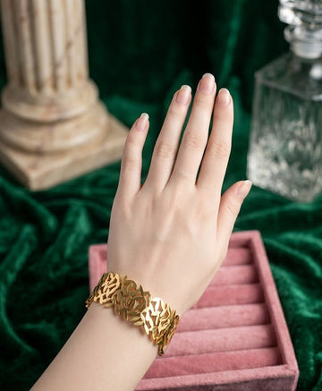 Royal Leaf Cuff - Glimmer Hub