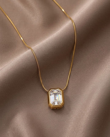 Stone Luxe Pendant - Glimmer Hub